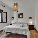 Casa Blanca * Ρόντα